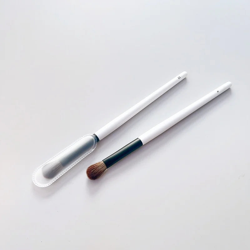 F Four (2 in 1) Dual-Ended Makeup Brush | Foundation, Concealer, Bronzer, Blush & Eyeshadow