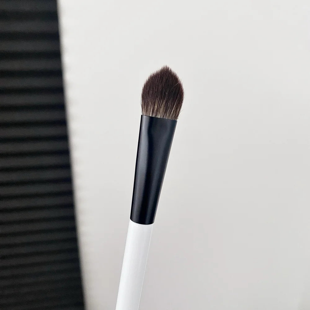F Four (2 in 1) Dual-Ended Makeup Brush | Foundation, Concealer, Bronzer, Blush & Eyeshadow